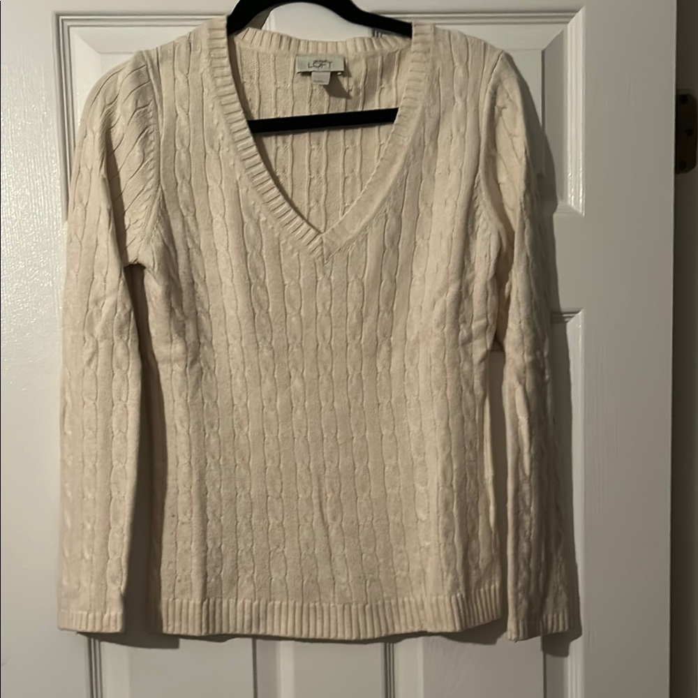 Loft Women's Cream Cable Knit Sweater